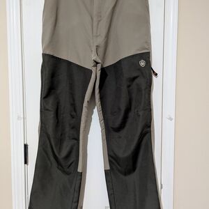 Fishing Hunting Men's Green and Tan Cargo Pants